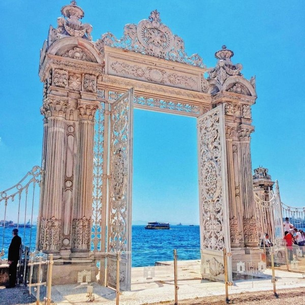 DOLMABAHCE, PIERRE LOTI, AND ASIAN SIDE HALF DAY TOUR